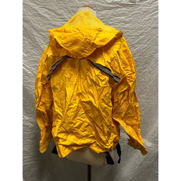 DNKY Medium Yellow Reflective Windbreaker Jacket, Zipup Pockets and Middle - Picture 3 of 9